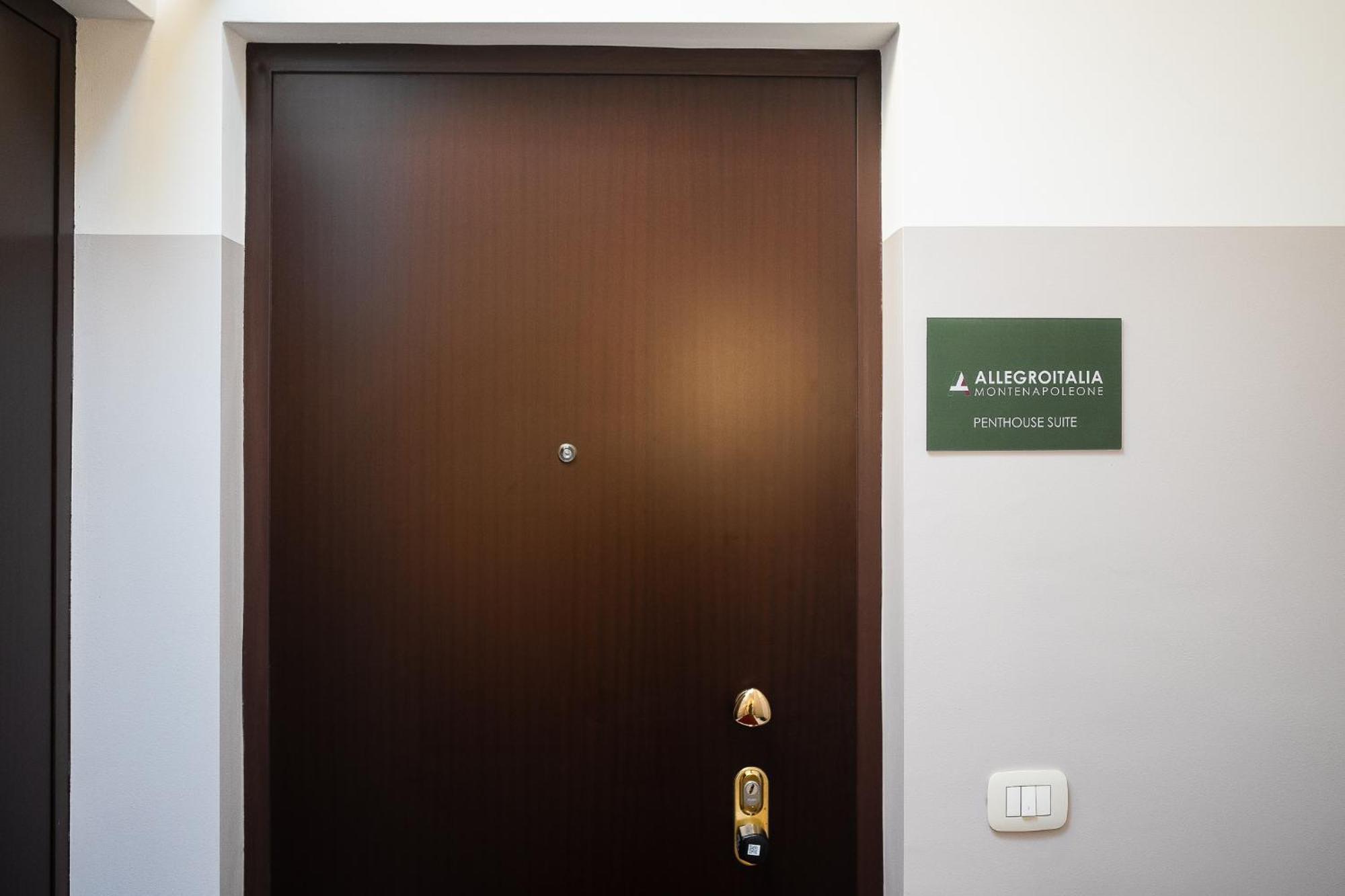 Allegroitalia Penthouse Montenapoleone Milano Eksteriør billede